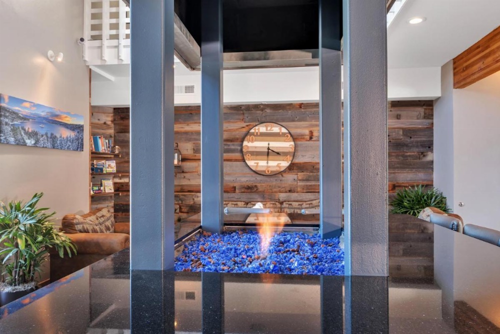 The Beach Retreat & Lodge at Tahoe Image 39