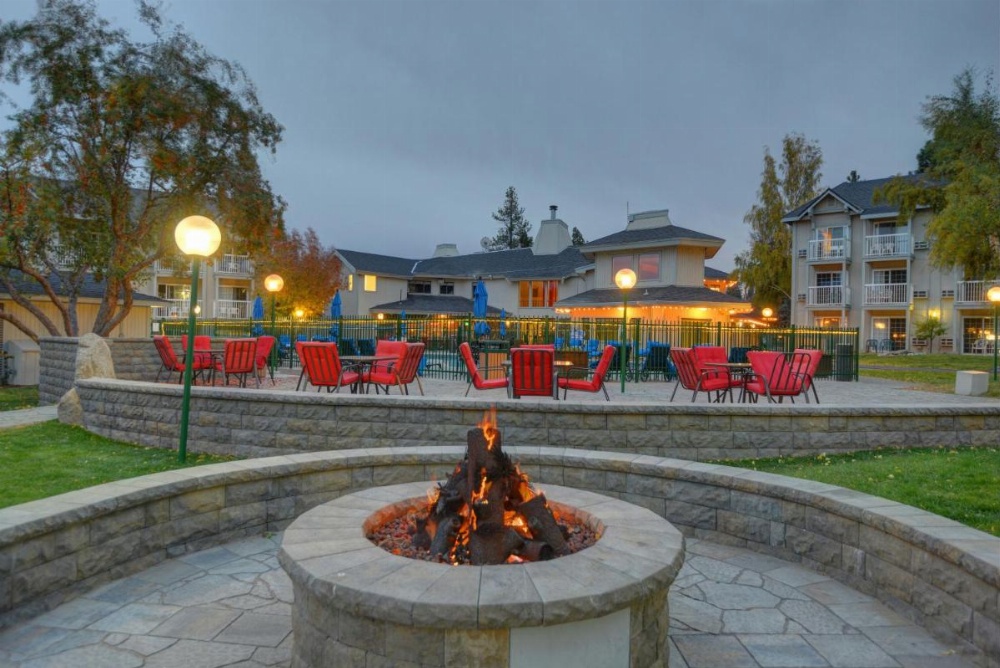 The Beach Retreat & Lodge at Tahoe Image 46